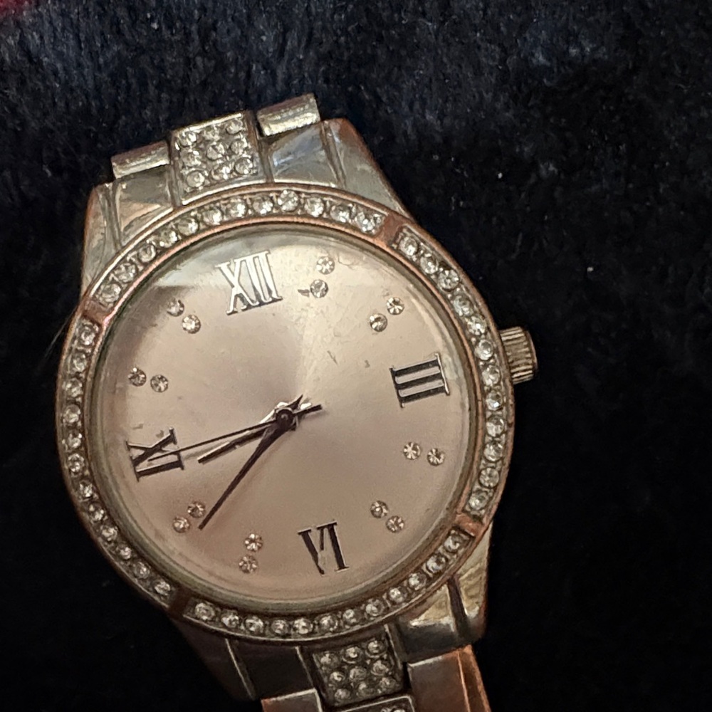 Elegant Silver Women's Watch